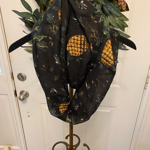 Fun Lightweight Novelty Pineapple Infinity Scarf - Picture 4 of 8